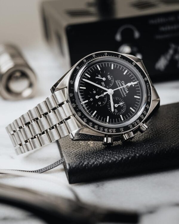 Omega Speedmaster Moonwatch Professional Co-Axial Master Chronometer Chronograph 42 mm watch 310.30.42.50.01.002