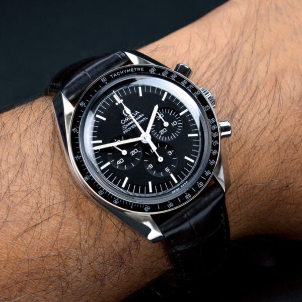 Omega Speedmaster Professional Moonwatch Chronograph Sapphire Crystal 310.63.42.50.10.001